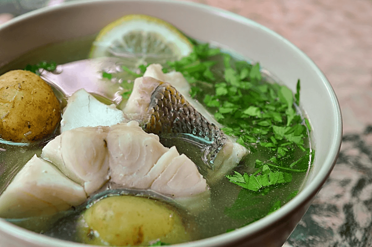 Рыбный суп из головы форели