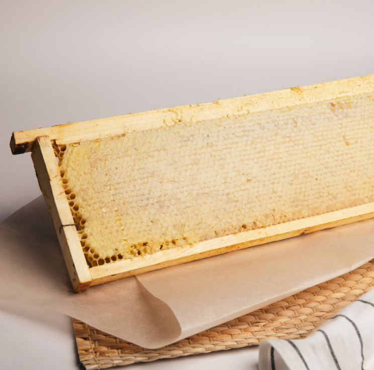 Мед в сотах, рамка 1,5-1,8 кг 1200 р/шт